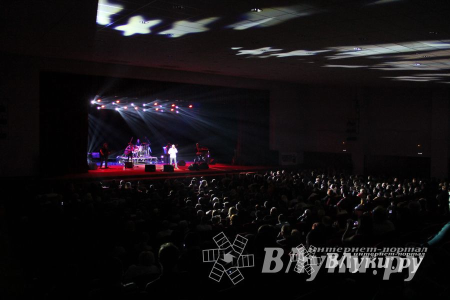Концерт Евгения Григорьева прошел в Великих Луках