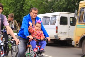 В Великих Луках прошёл Велопарад (ФОТО)