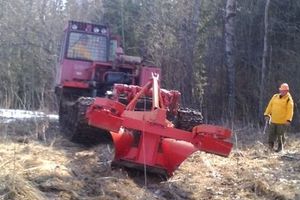 Тактику тушения торфяных пожаров отрабатывали лесники в Бежаницком районе (фото)