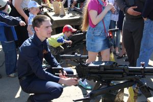 В Великих Луках прошел Парад Победы (ФОТО)