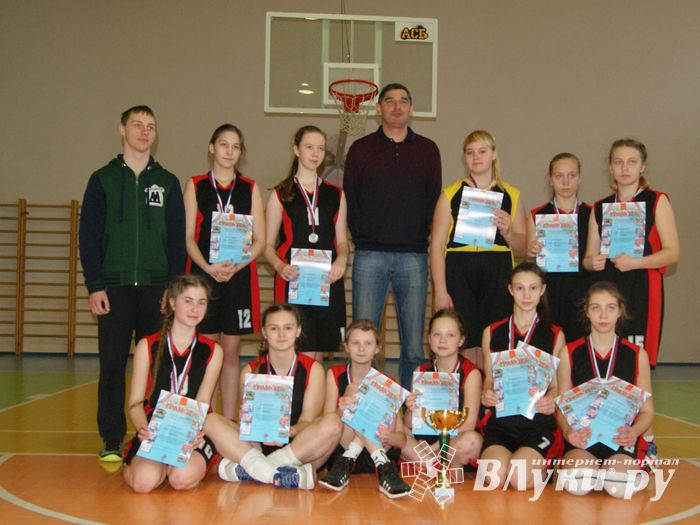 Великолучанки завоевали «серебро» на традиционном турнире по баскетболу (ФОТО)