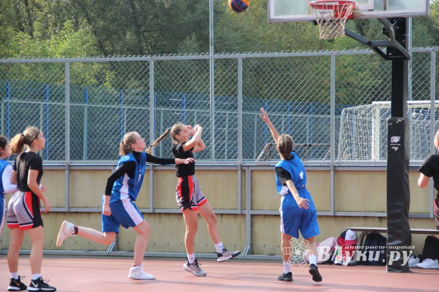 В Великих Луках прошли региональные соревнования «Оранжевый мяч» (ФОТО)