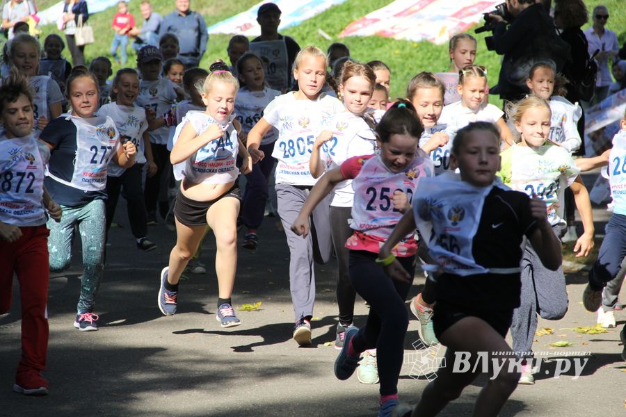 В Великих Луках прошёл «Кросс Нации-2018» (ФОТО)