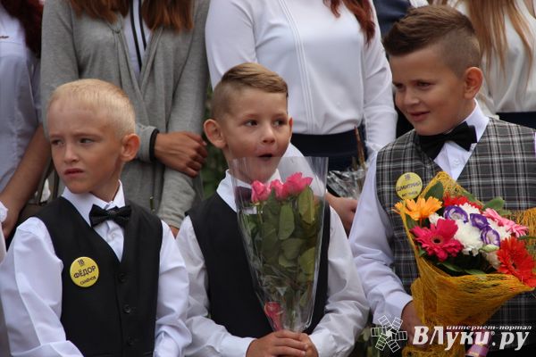 День знаний в Великих Луках (ФОТО)