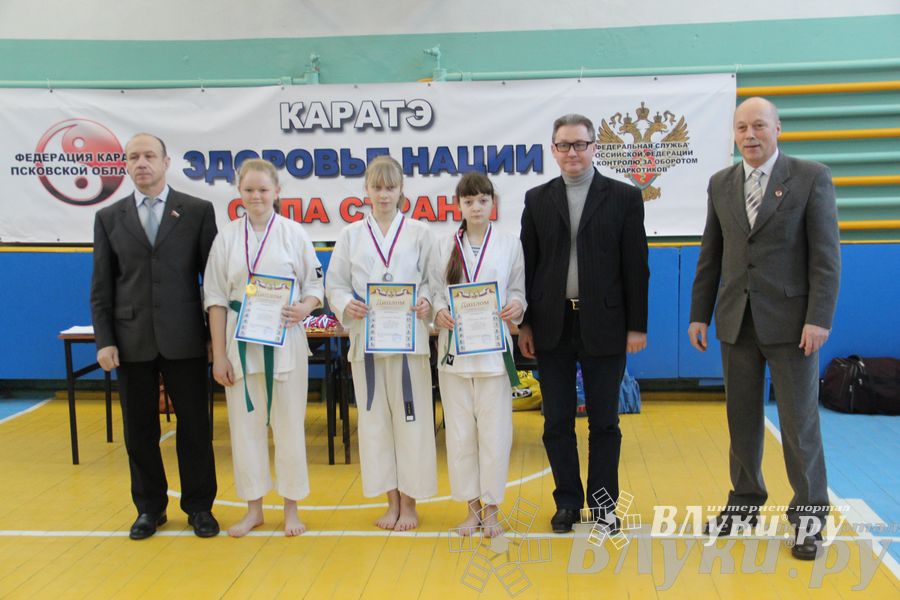 В Великих Луках прошел Открытый чемпионат Псковской области по каратэ