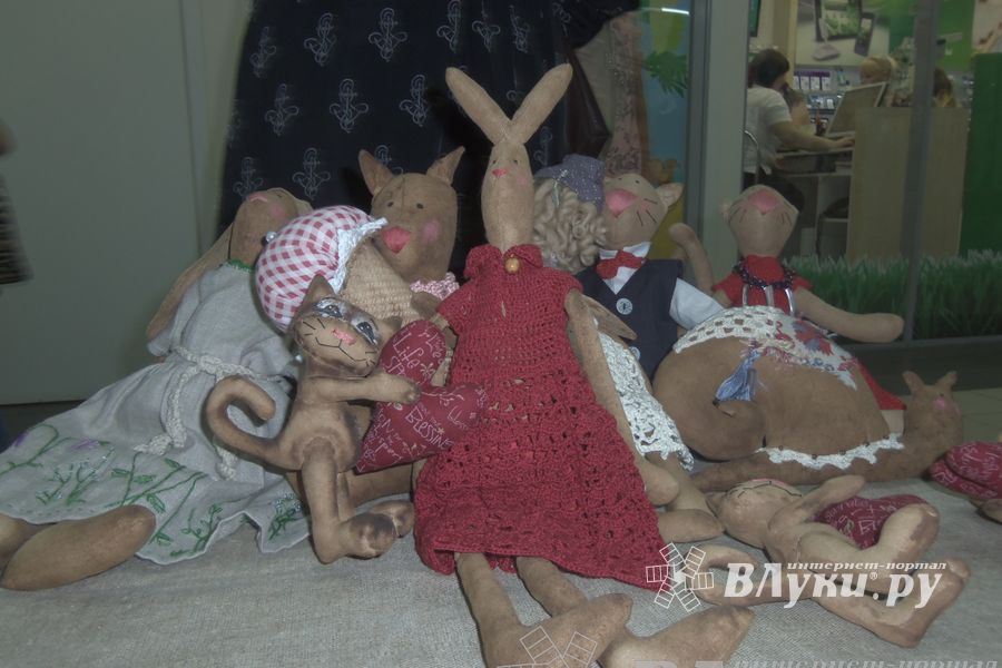 ТЦ «Апельсин» отметил три года