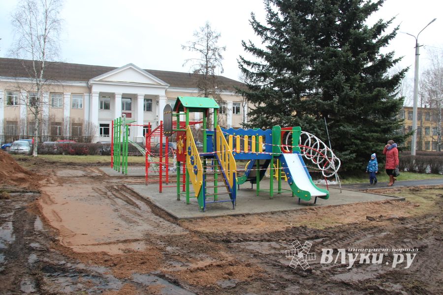 На площади Юбилейной появятся ладошки и ромбы (ФОТО)