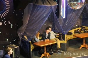 Великолучане посетили лекцию Анатолия Вассермана (фото)