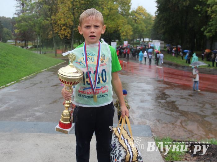 В Великих Луках прошел «Кросс Нации - 2015» (фото)