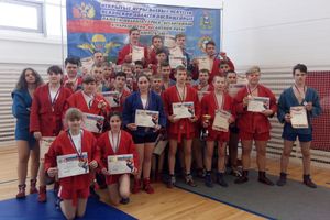 Великолучане привезли награды с Первенства Псковской области по самбо (ФОТО)