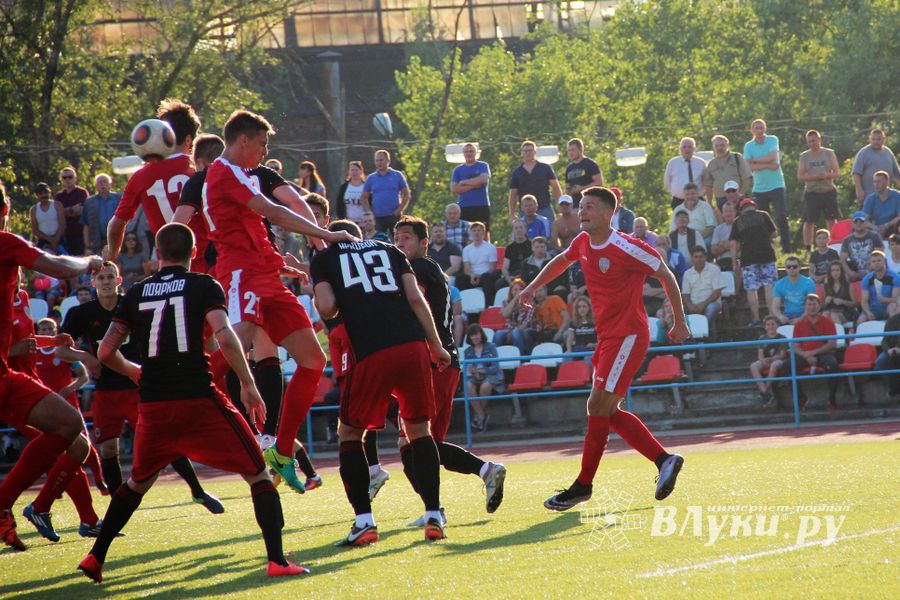 Хороший футбол без забитых мячей — «Луки-Энергия» сыграла с «Локомотив-Казанка» (ФОТО)