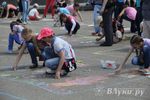 В Великих Луках прошел конкурс детских  рисунков на асфальте (фото)