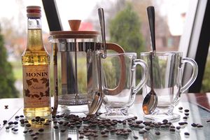 Городские кафе поздравят с Международным днём мужчин