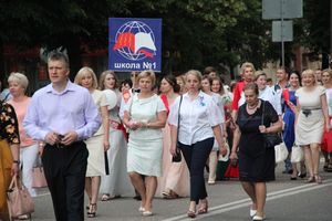 Великолукской «Бригантине» пришлось поплавать под дождём (ФОТО)