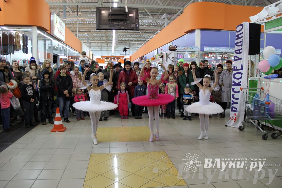 Ночь распродаж в ТЦ «Апельсин»