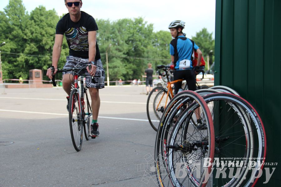 Гонка-критериум по велосипедному спорту
