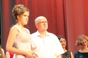 Великолукским выпускникам вручили медали «За особые успехи в учении» (ФОТО)