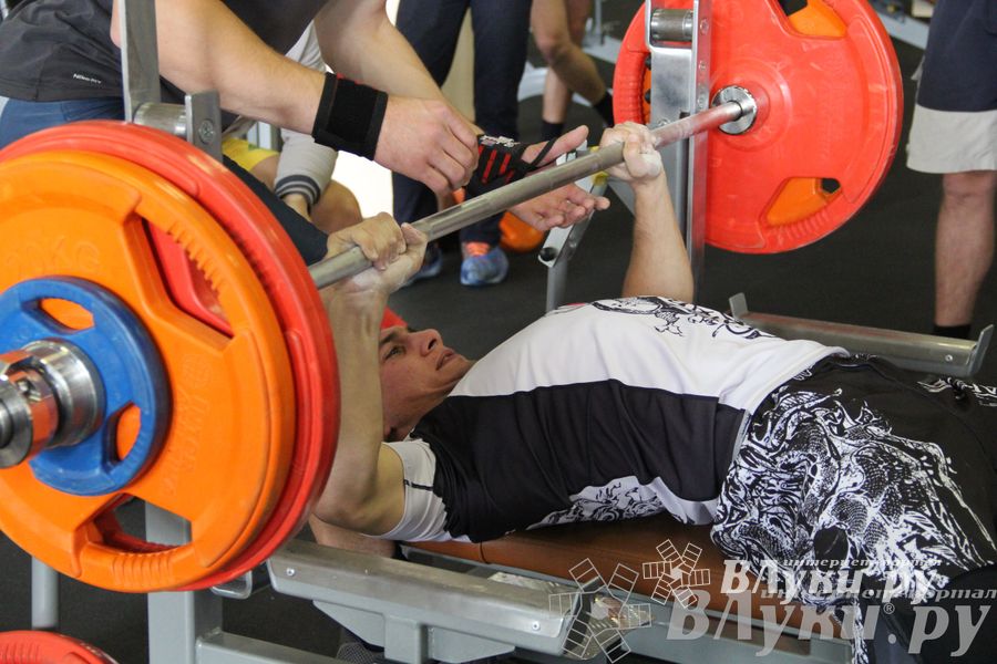 Первенство города по классическому жиму штанги и армлифтинг