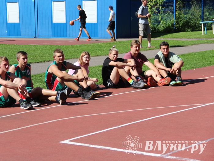 Большой спортивный праздник в Великих Луках (ФОТО)