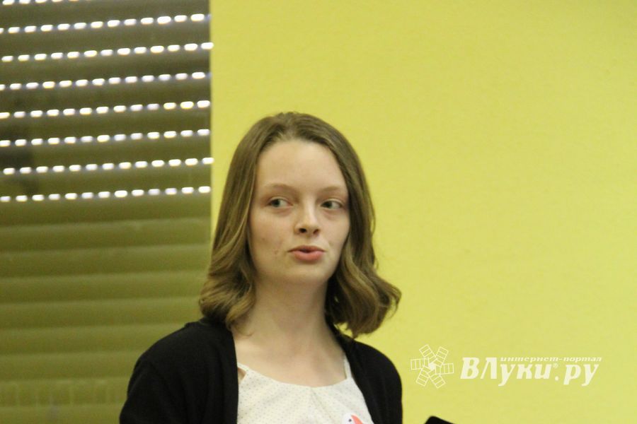 В Великих Луках прошла игра «Молодой политик» (фото)