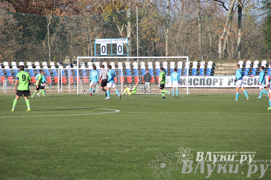Футбольный матч «Луки-Энергия» — «Карелия» (фото)