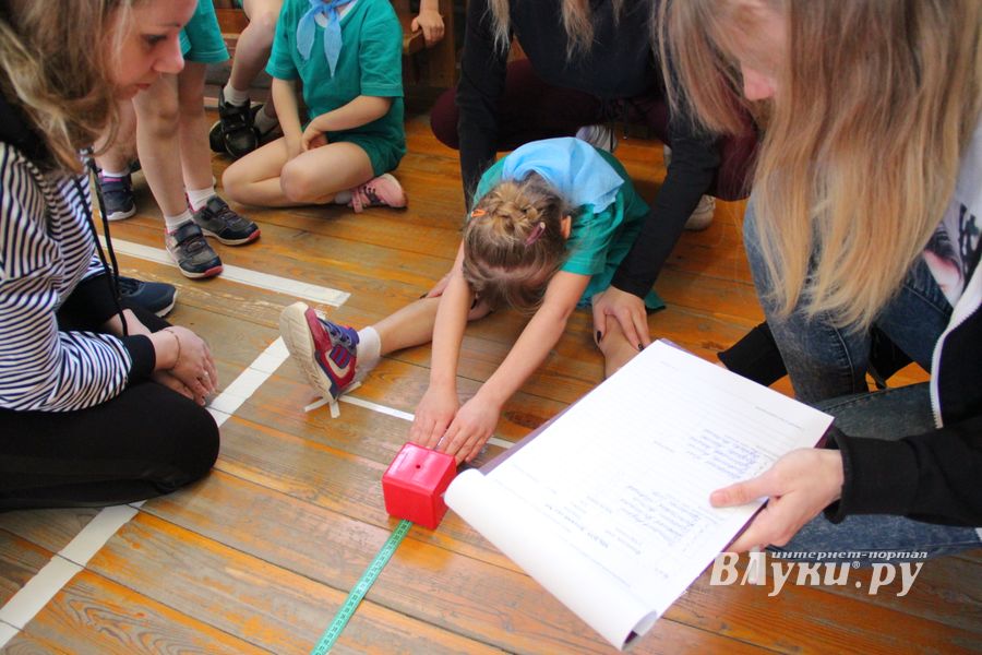 В Великих Луках проходят спортивные соревнования среди дошколят «Юные олимпионики» (ФОТО)