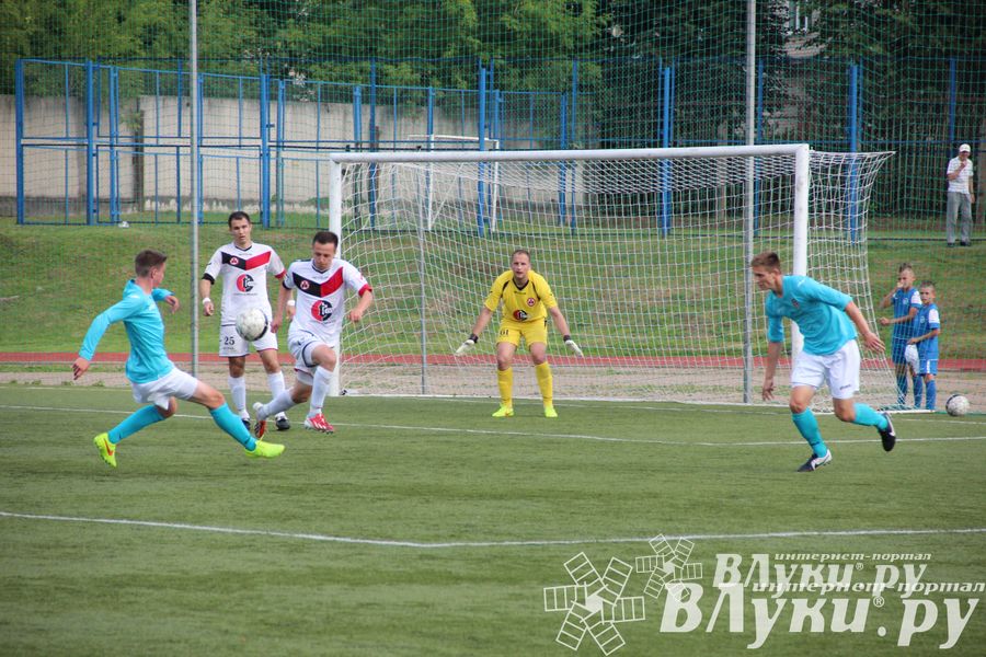 В Великих Луках состоялся матч «Луки-Энергия» — «Звезда» (Санкт-Петербург)