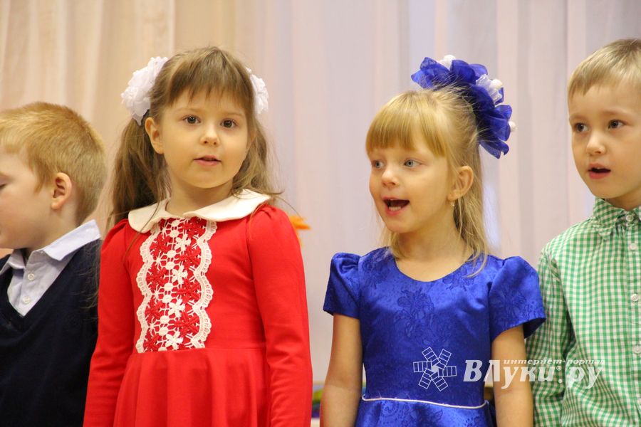 В детском саду №16 поздравляли мам (ФОТО)