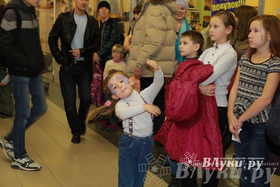 Ночь распродаж в ТЦ «Апельсин»