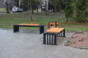 Площадку у будущего знака воздухоплаванию облагораживают (ФОТО)