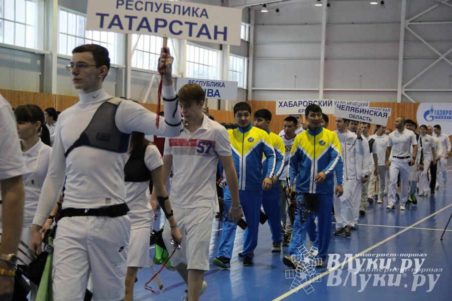 В Великих Луках стартовали всероссийские соревнования лучников (фото)