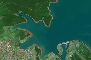 Плотина Итайпу в Парагвае, 12 марта