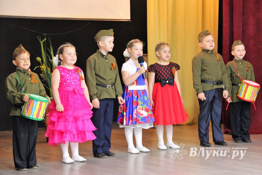 «Был и есть у России вечной прочности вечный запас!» (ФОТО)