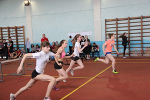 В Великих Луках легкоатлеты закрывают зимний сезон (ФОТО)