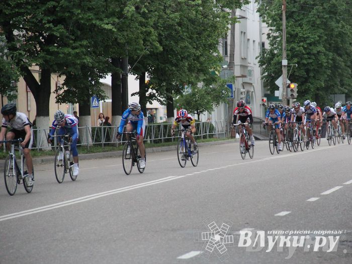 Гонка-критериум по велосипедному спорту