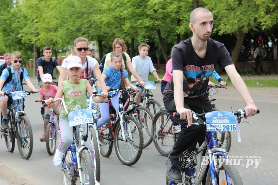 В Великих Луках состоялся «Велопарад» (ФОТО)