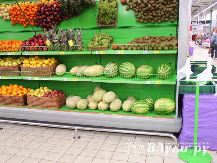 В Великих Луках проверили бахчевые (ФОТО)