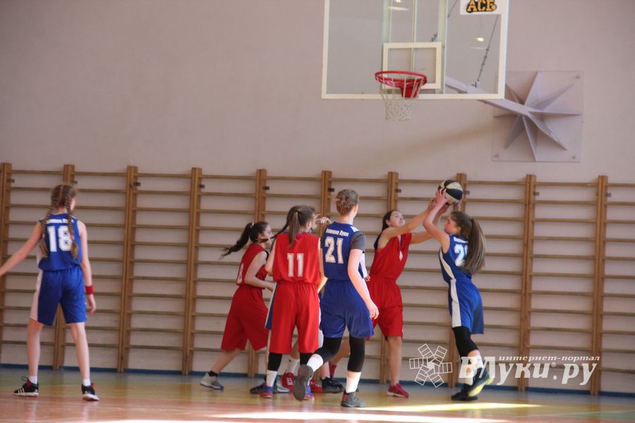 Великолучанки стали победителями областной Спартакиады по баскетболу (ФОТО)