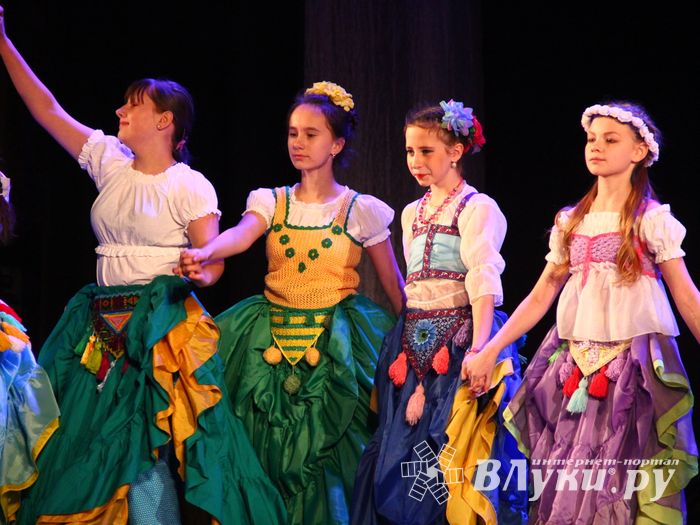 В ГДК им. Ленина встречают Новый год (ФОТО)