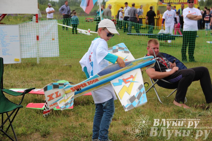 Фестиваль авиамодельного спорта России в Великих Луках