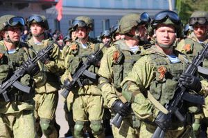 В Великих Луках прошел Парад Победы (ФОТО)