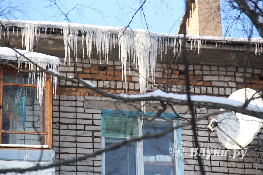 В Великих Луках появилась «нависающая» опасность