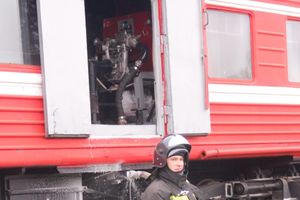 В Великих Луках тушили поезд (ФОТО)