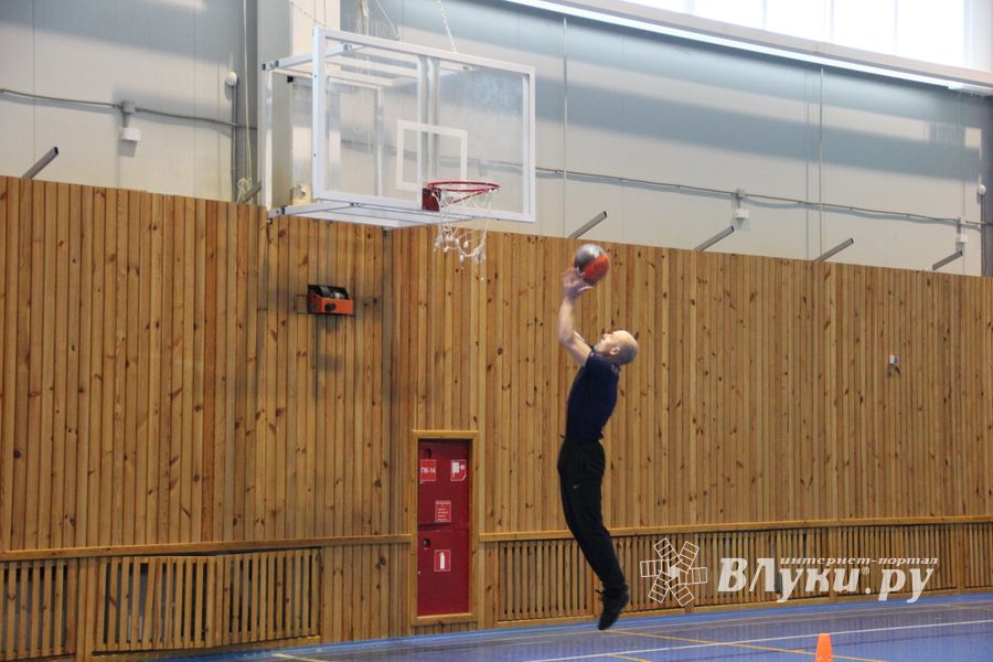 Семейные соревнования «Папа, мама, я – спортивная семья» прошли в Великих Луках (ФОТО)