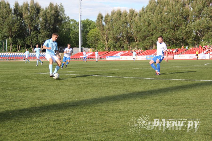 В Великих Луках состоялся матч Первенства СЗФО по футболу между командами «Луки-Энергия» и «Химик»