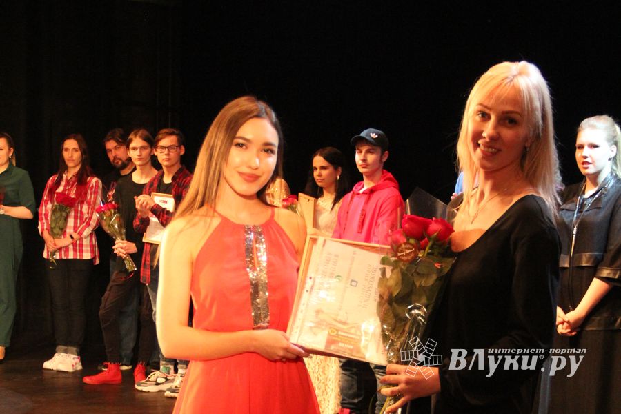 В Великих Луках состоялся финальный концерт медиа проекта «Новые Голоса на Новом Радио» (ФОТО)
