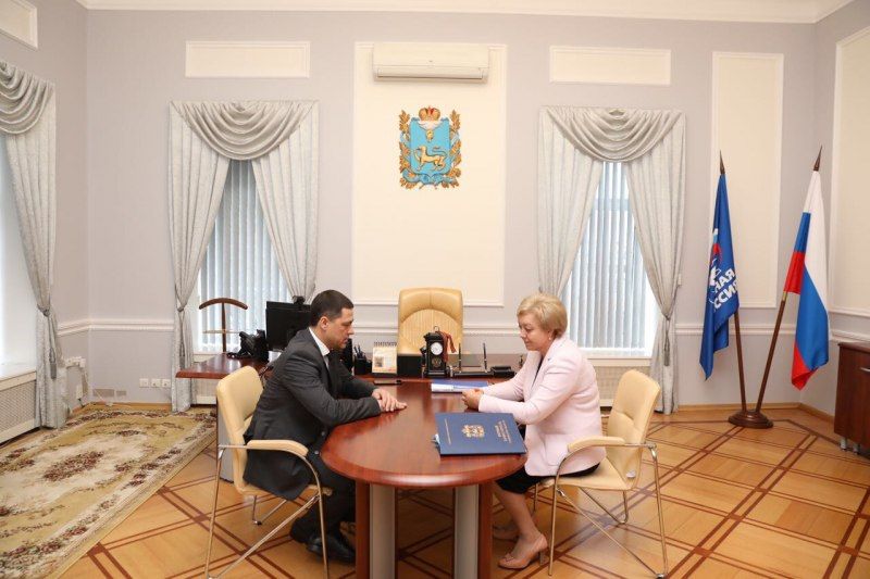 Никакой учебы во вторую смену и строительство еще одно школы в Великих Луках — губернатор Ведерников обсудил планы на будущее (ФОТО)