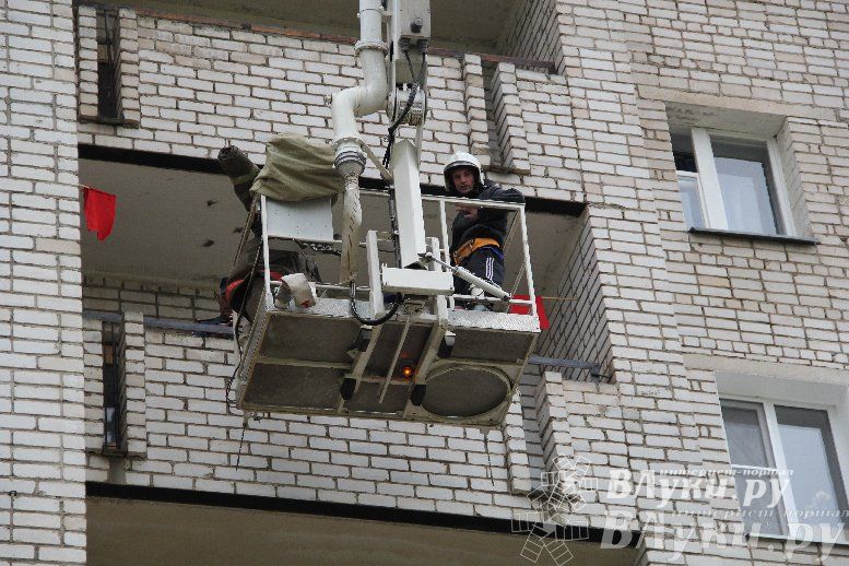 В Великих Луках прошли областные соревнования среди пожарных по спасению пострадавших