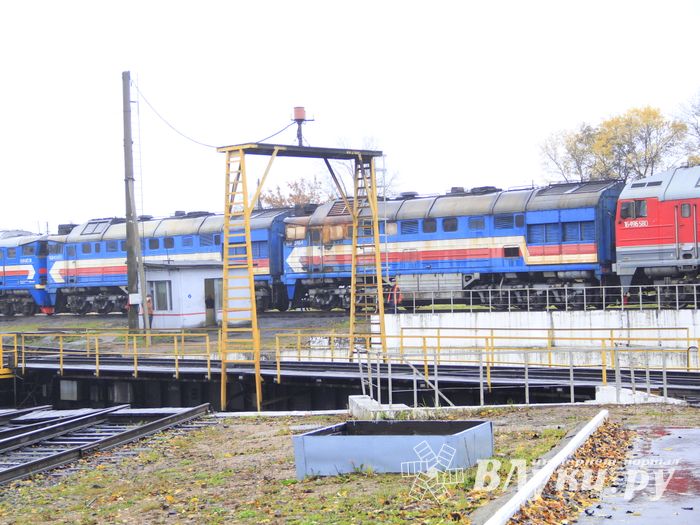 Великолукские школьники почувствовали себя машинистами (ФОТО)