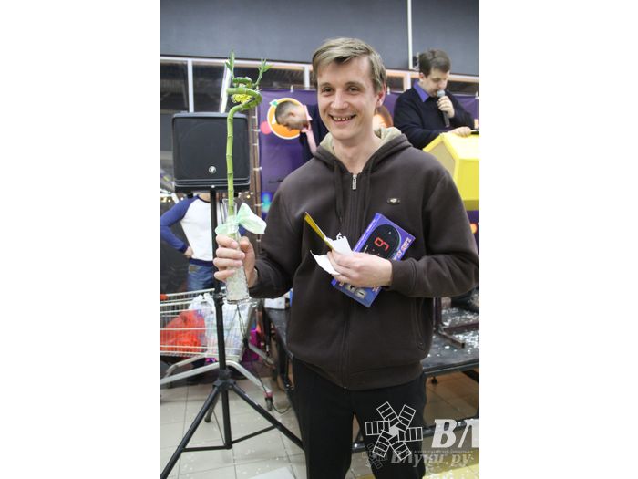 В ТЦ «Апельсин» прошла весенняя ночь распродаж